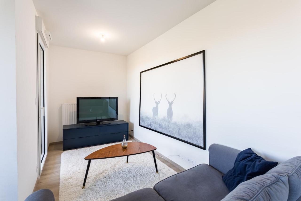Le Rio, Appartement Avec Terrasse & Parking Rennes Eksteriør bilde
