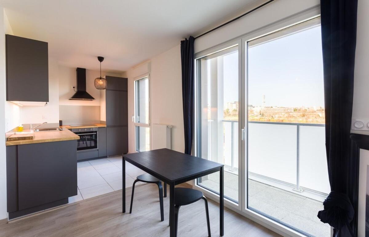 Le Rio, Appartement Avec Terrasse & Parking Rennes Eksteriør bilde